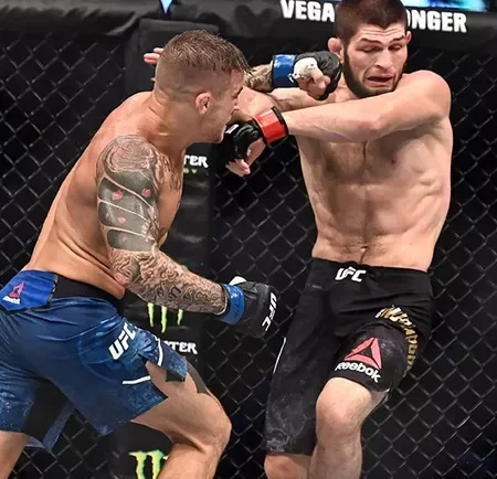 Хабиб Нурмагомедов рассказал, о чем говорил с Дастином Порье во время боя на UFC