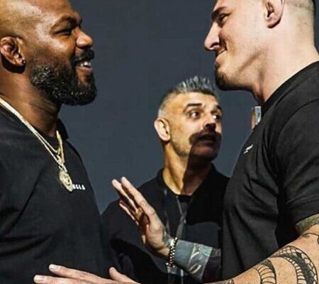 Джон Джонс польщен комплиментом от звезды UFC на фоне слухов об уклонении Тома Аспиналла