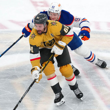 Прогноз и лучшие ставки на 4-й матч плей-офф НХЛ 2025: Oilers против Golden Knights