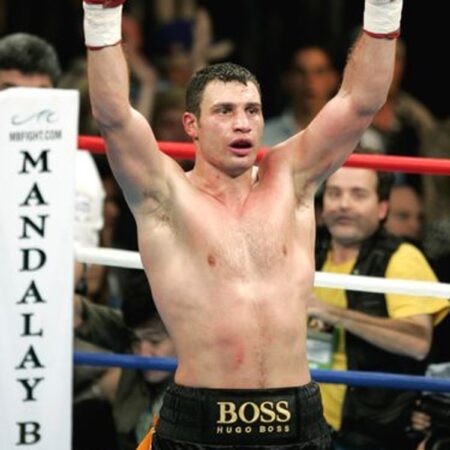 Триумфальное Возвращение Виталия Кличко: От Травмы к Чемпионству