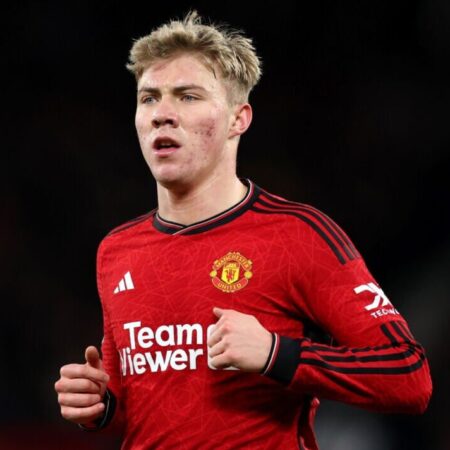 Расмус Хойлунд в феноменальной форме: «Манчестер Юнайтед — это вирус», говорят фанаты, сравнивая его с «праймовым Роналдо»