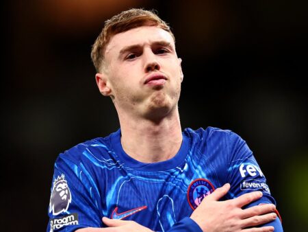 Коул Палмер не смог забить на глазах у новой девушки: звезда «Челси» был заменен в проигранном матче против «Астон Виллы»