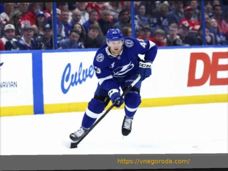 Слухи НХЛ: Джон Карлсон, Даррен Рэддиш и Алекс Тач