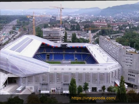 Пожар на стадионе Санкт-Якоб-Парк в Базеле отменяет матч лидеров чемпионата Швейцарии