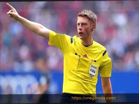 Барселона подала официальную жалобу в УЕФА на судейство, особое внимание — Кристиану Дингерт