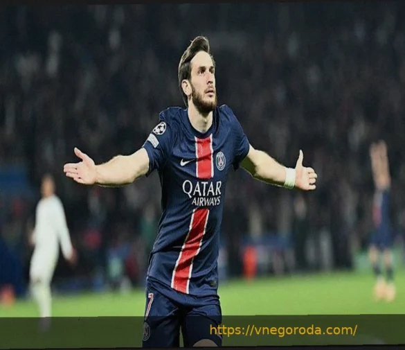 Поздний гол Кварацхелии не помог: ПСЖ оступился в матче с «Лионом»